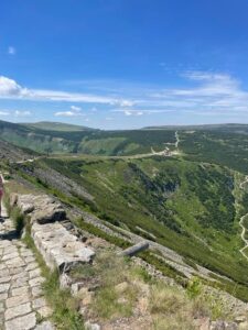 widok z trasy ze Śnieżki